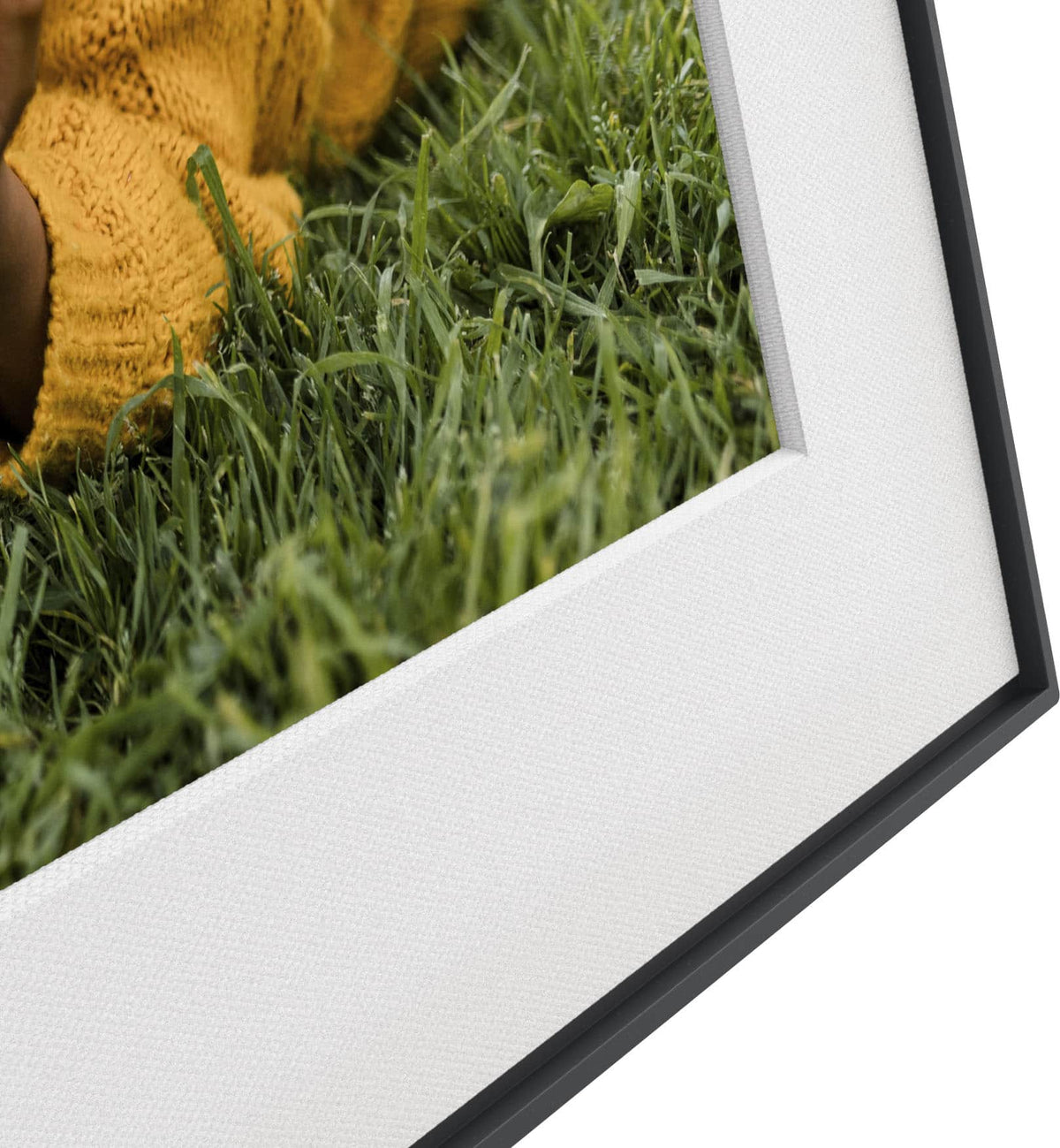 Aura Home - Walden 15" Digital WiFi Frame - Matted Ink