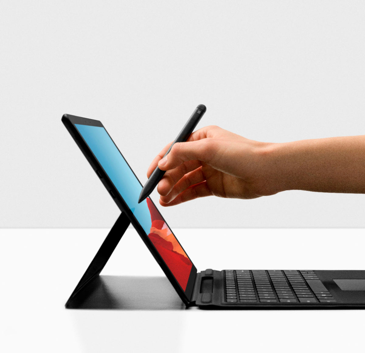 Geek Squad Refurbished Good - Surface Pro X - 13" Touch Screen - Microsoft SQ1 - 8GB Memory - 256GB SSD - WiFi+4G LTE - Keyboard+Slim Pen - Matte Black