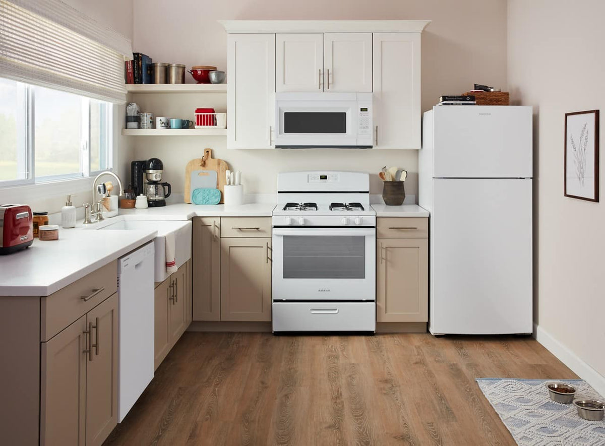 Amana - 30 in. Wide 19 cu. ft.Garage Ready Top-Freezer Refrigerator and - White
