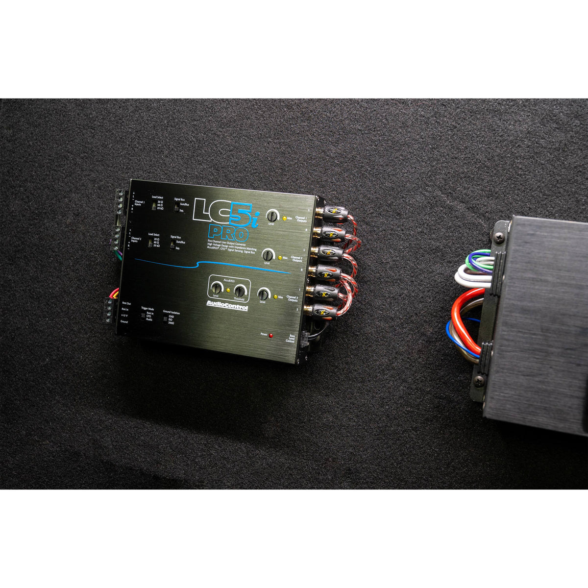 AudioControl - 5-Channel Active Line Output Converter with AccuBASS and Subwoofer Control - Black