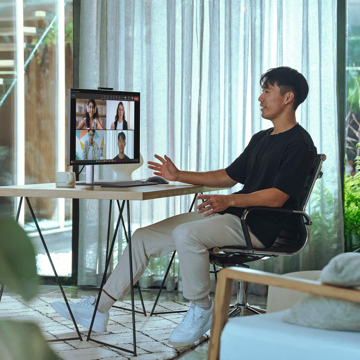 HP - OmniStudio X 27" QHD All-in-One w/ Adjustable Height - Intel Core Ultra 5 325 - 16GB Memory - 512GB SSD - Copilot+ PC - Eclipse Gray