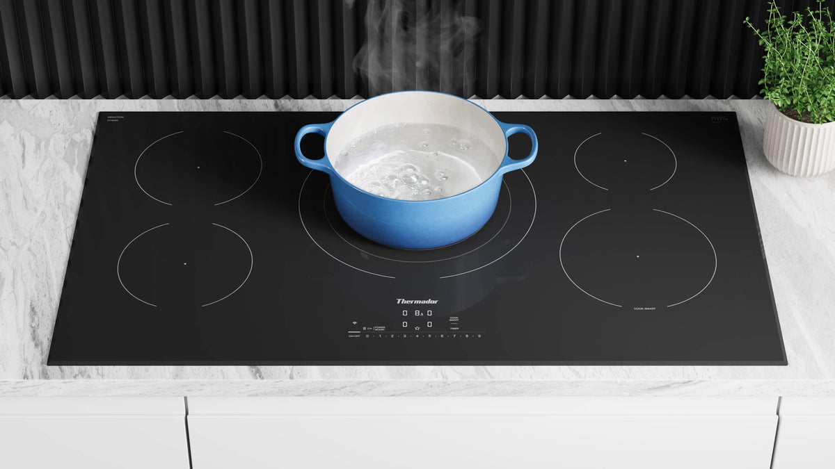Thermador - Masterpiece Series 36" Built-In Electric Induction Smart Cooktop with 5 Elements - Black