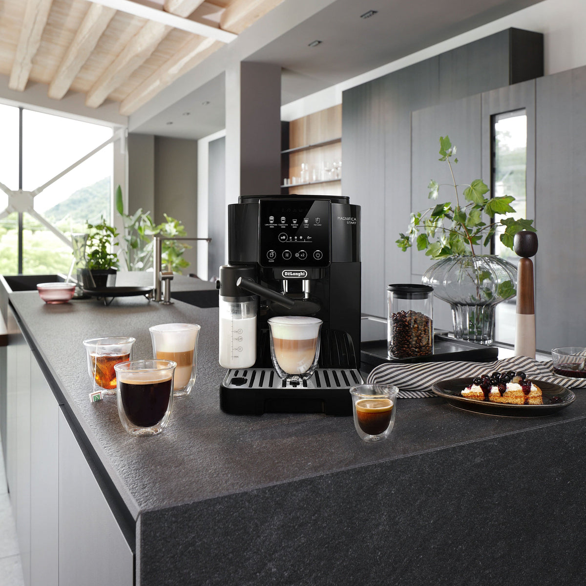 De'Longhi - Magnifica Start Fully Automatic Espresso Machine with Automatic Milk Frother - Black