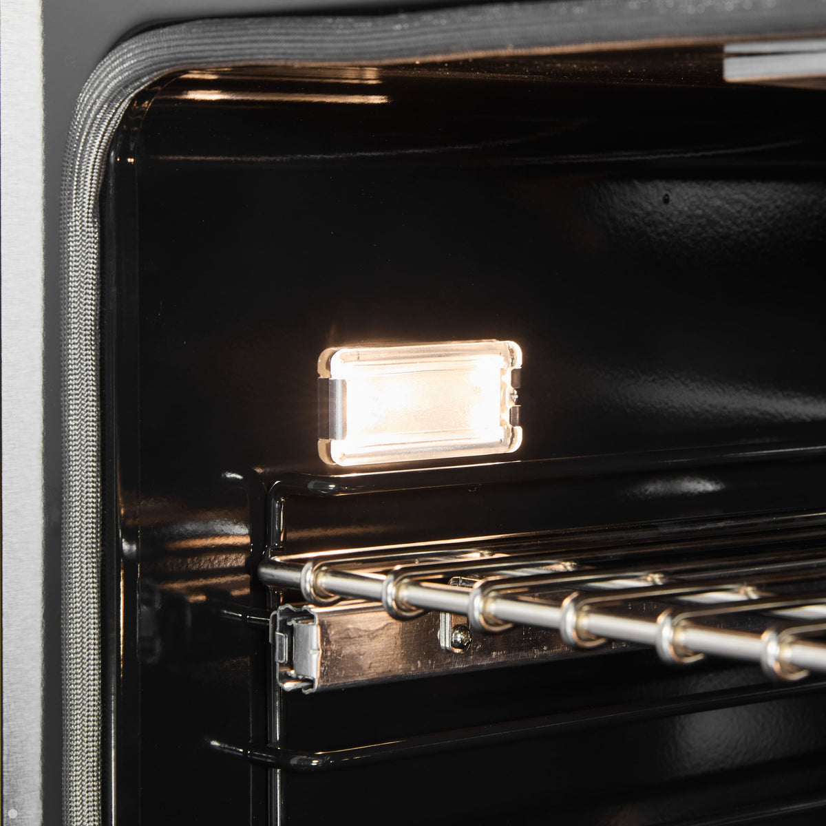 Viking - 48"W. 6.1 Cu.Ft. Freestanding Manual Clean Sealed 8B LP Gas Convection Range/Double Oven-Stainless Steel/Brushed Brass - Stainless Steel