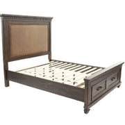 Cama tamaño Queen con cabecera tapizada y cajones en el piecero - Marrón