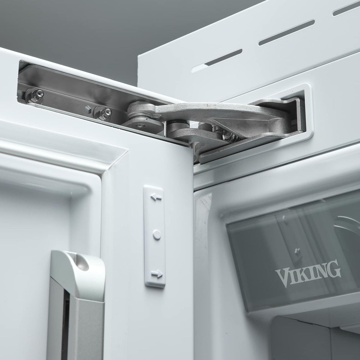 Viking - 36 in. Wide 36"W. VEIL Integrated Bottom Freezer - Custom Panel Left Hinge - Custom Panel Ready