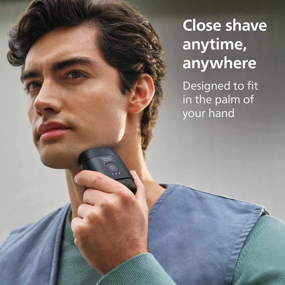 Philips Norelco - Compact Portable Men's Travel Electric Shaver - Black
