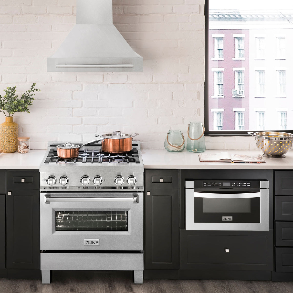 ZLINE - 30 inches - Externally Vented - Wall Range Hood - Stainless Steel