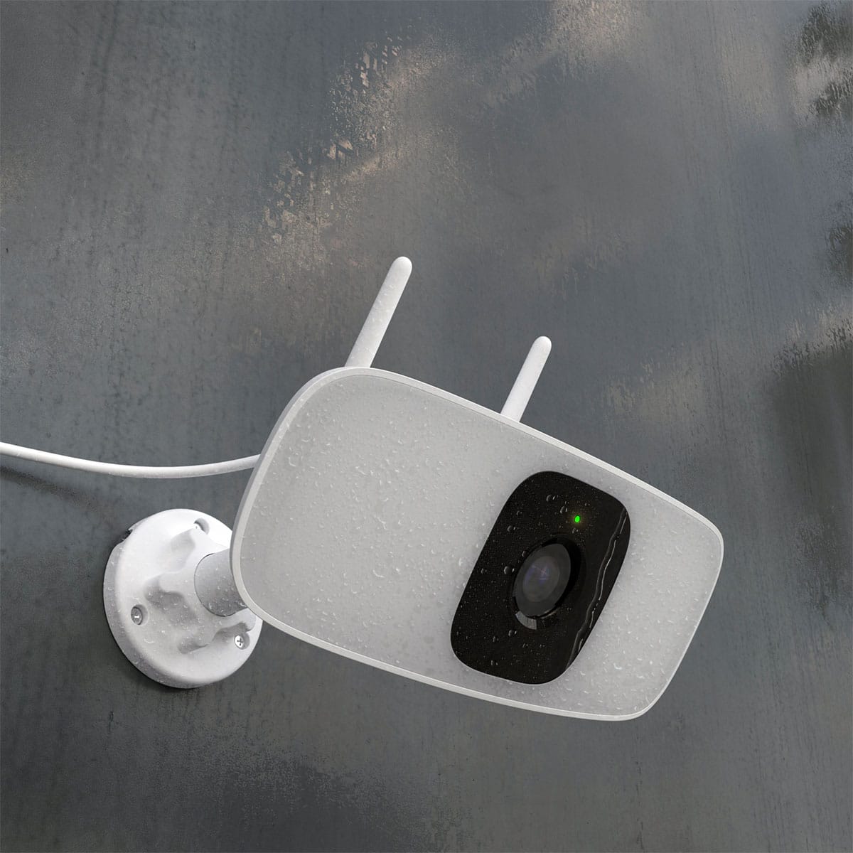 Lorex - Connect 2K Floodlight Wi-Fi Security Camera (with App Controlled Horizontal Pan) - White