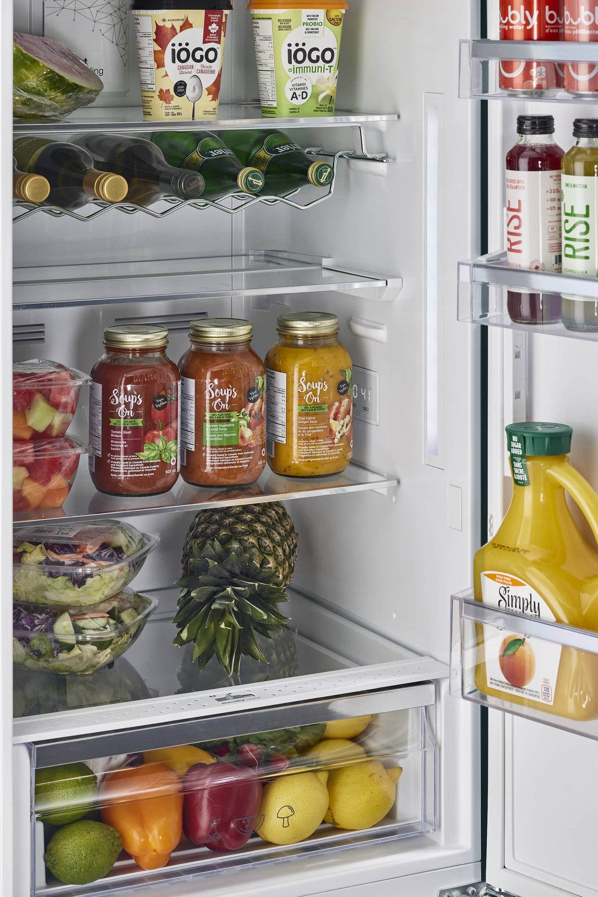 Unique Appliances - 24 in. Wide Classic Retro 23.8 in 11.7 cu. ft. Frost Free Retro Bottom Freezer Refrigerator ENERGY STAR - Matte Black
