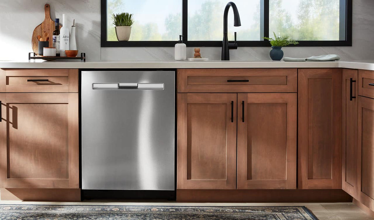 Maytag - 24 inch Top Control Built-In Dishwasher with 3rd Rack,PowerBlast Cycle, and 47 dBA - Stainless Steel