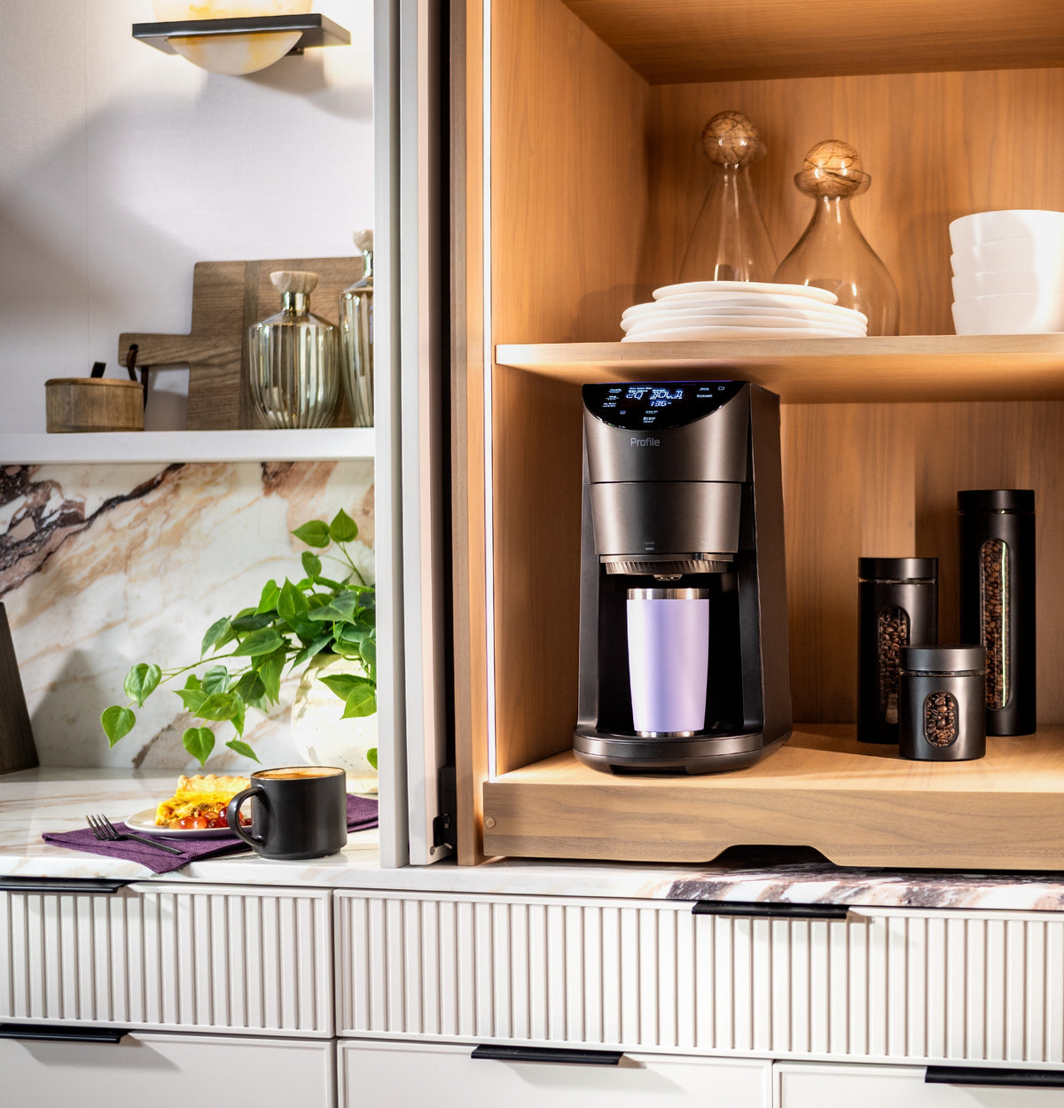 GE Profile - Grind and Brew 10-Cup and Single Serve Brewer with 6 Option Adjustable Burr Grinder - Carbon Black