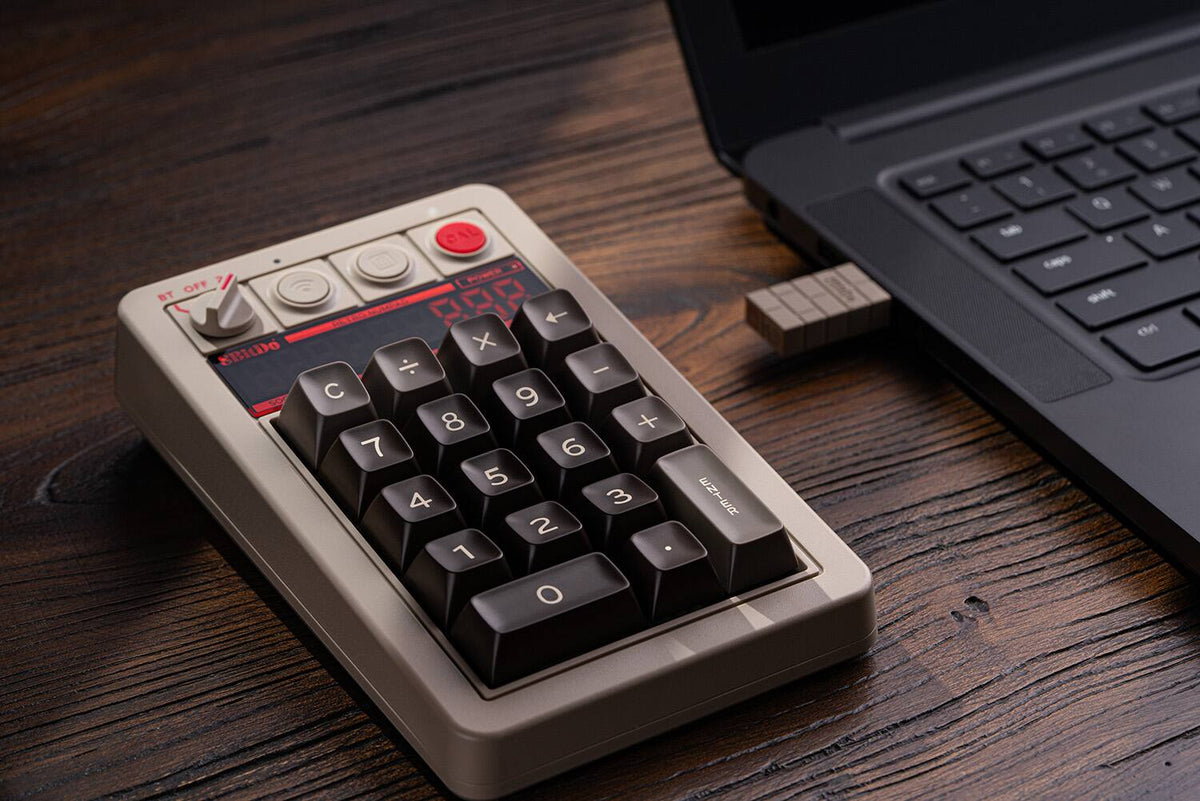 8BitDo - Retro Mechanical Keypad - C64 Edition