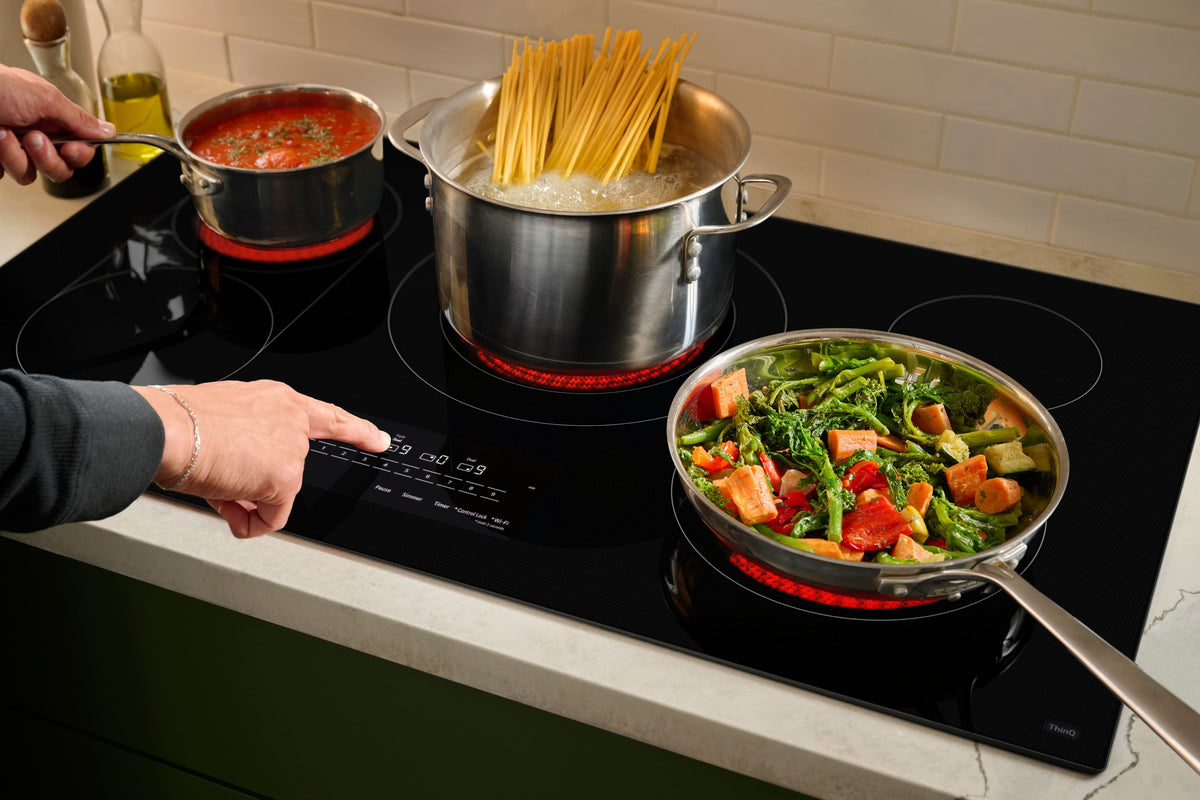 LG - 36-in Wide Built-In Electric Smart Cooktop with 5 Elements, Backlit SmoothTouch Glass Controls and 3.6kW Triple Element - Black