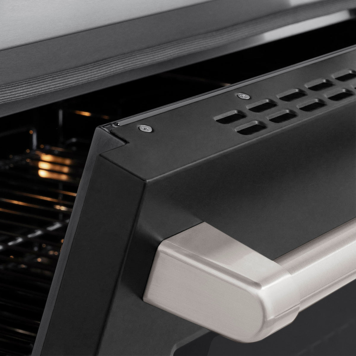 ZLINE - 24 in. 3.2 cu. ft. Paramount Freestanding Induction Range with 3 Burners and Electric Oven with Door - Black Matte