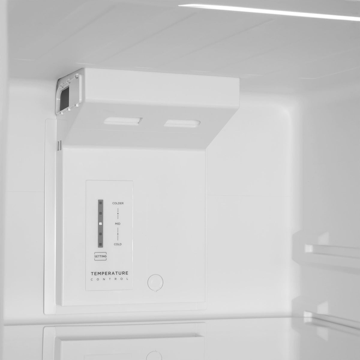 Insignia™ - 22 in. Wide 10.1 Cu. Ft. Top-Freezer Refrigerator with Reversible Door and ENERGY STAR Certification - White