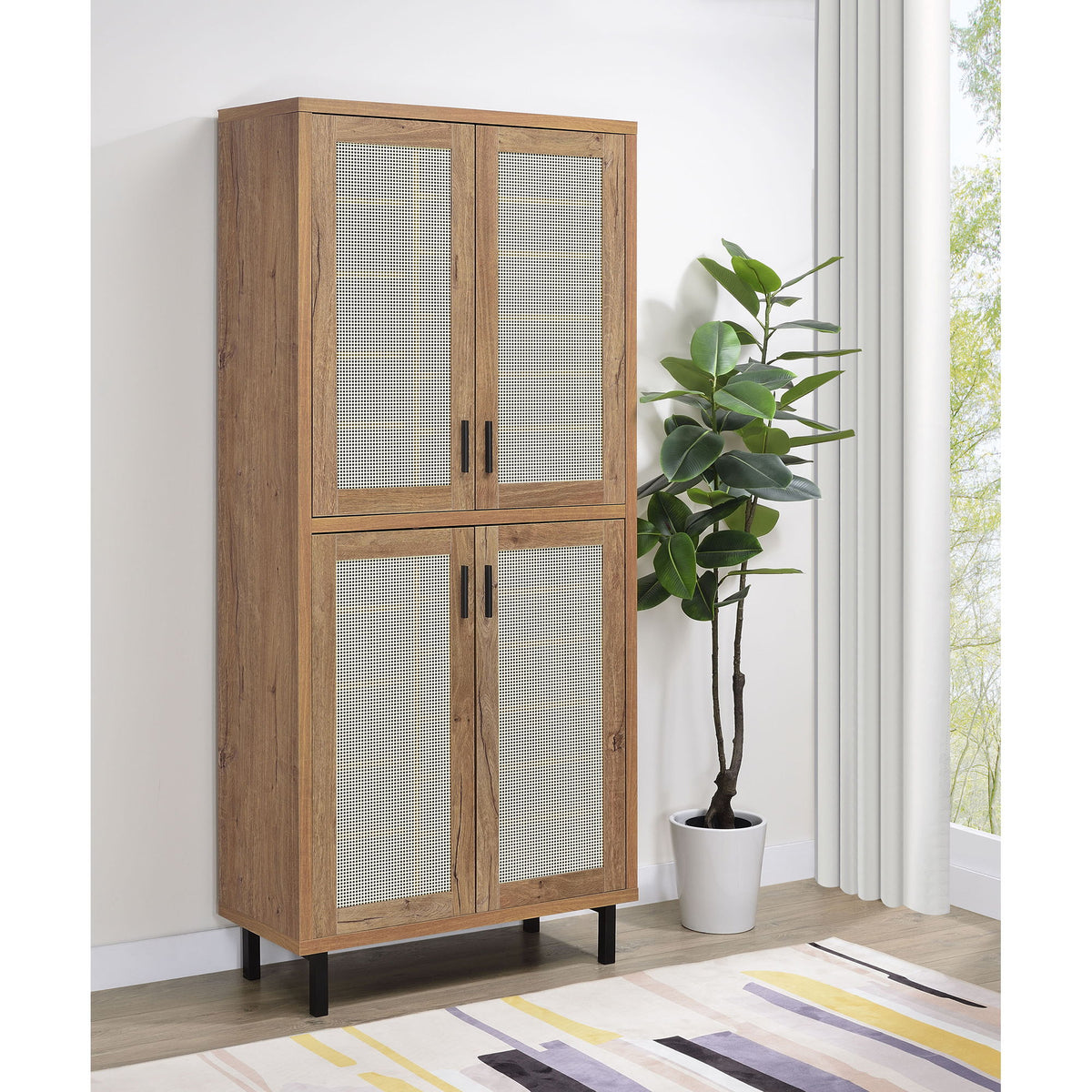 Stagg - Zapatero alto de 4 puertas con estantes ajustables y puertas ventiladas - Natural