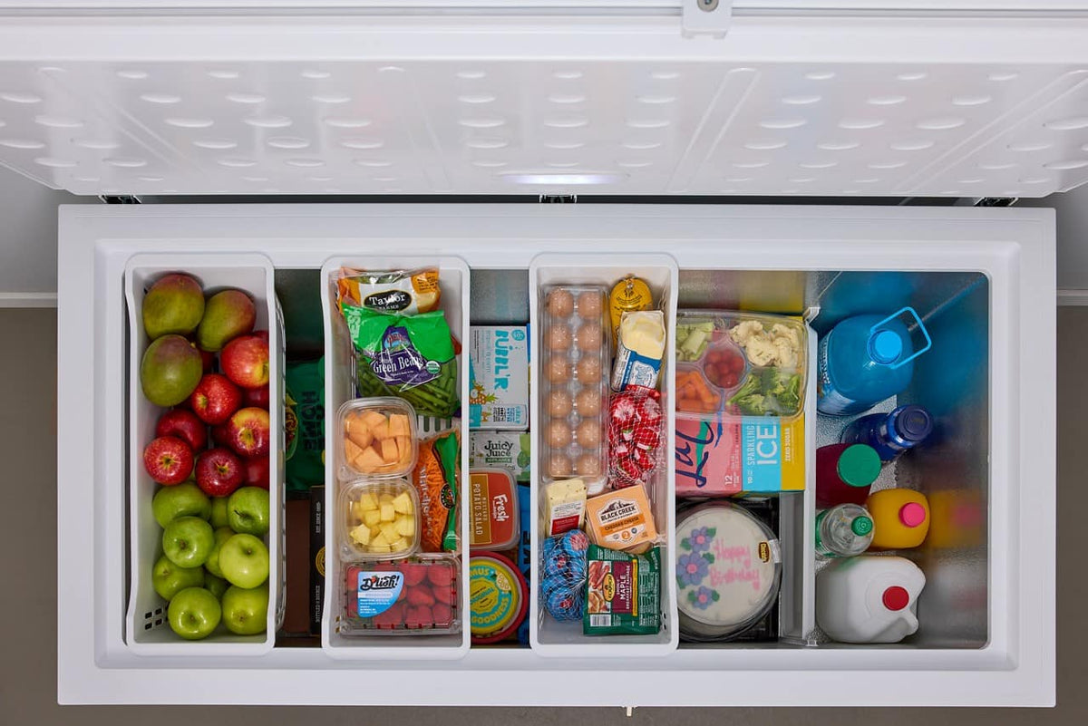 Whirlpool - 16 cu. ft. Convertible Freezer-to-Fridge Chest Freezer with 3 Storage Baskets - White