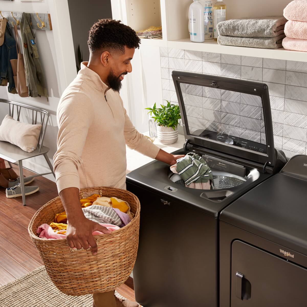 Whirlpool - 5.3 Cu. Ft. High Efficiency Top Load Washer with 2 in 1 Removable Agitator - Volcano Black