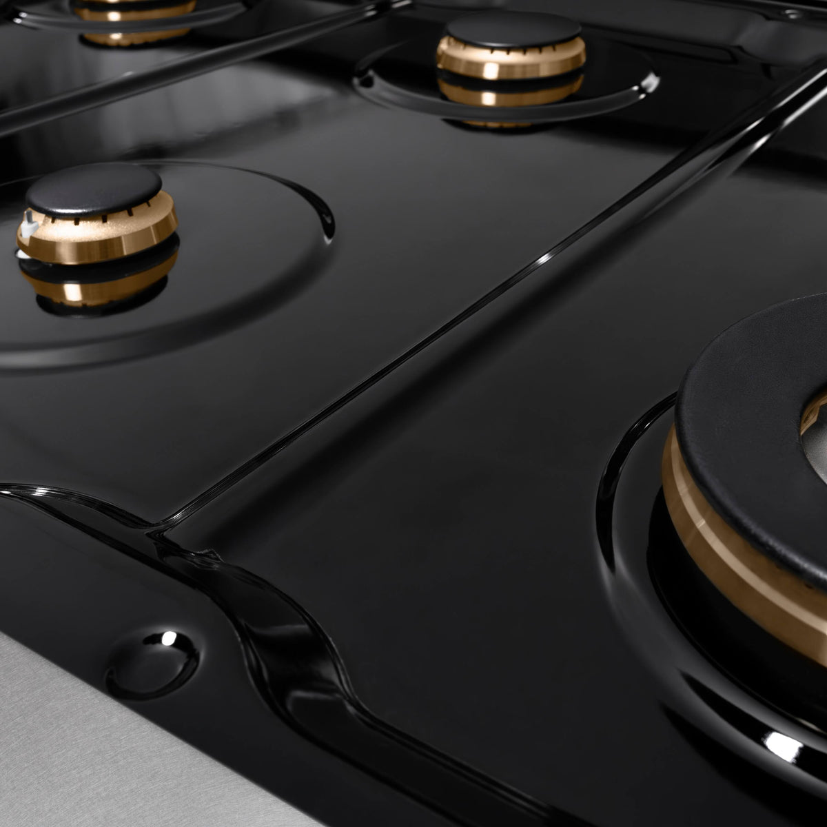 ZLINE - Autograph 48 in. Slide-In Classic Rangetop w/ 8 Burners in Satin Stainless Steel & Gold Accents - Satin Stainless Steel