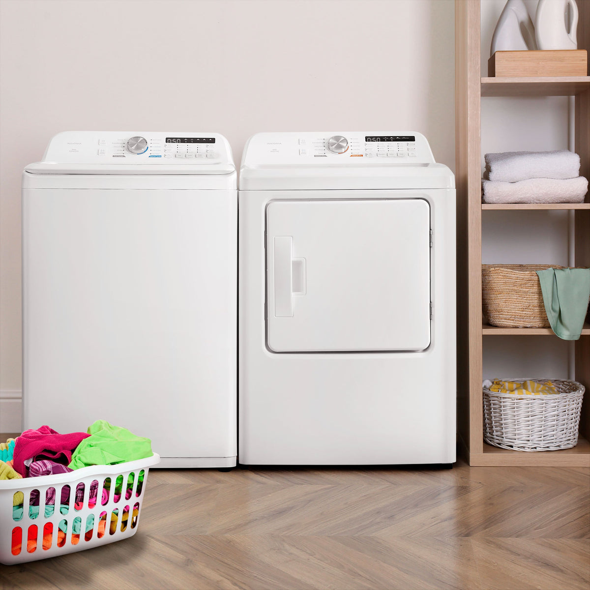 Insignia™ - 7 Cu. Ft. Gas Dryer with Sensor Dry - White