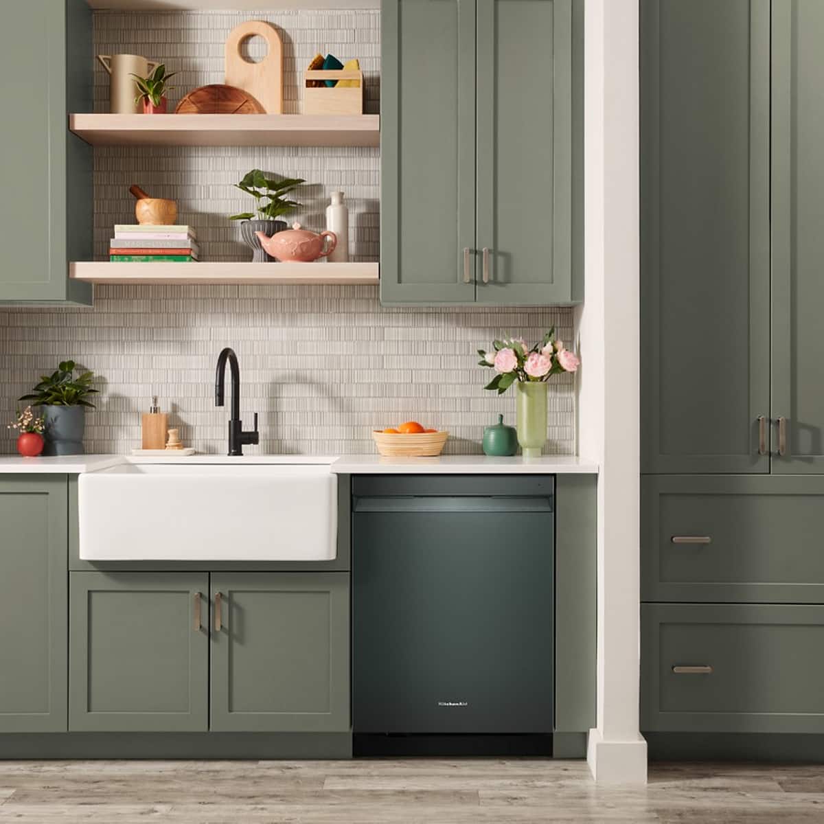 KitchenAid - 24 inch Top Control Built-In Stainless Steel Tub Dishwasher with Third Rack - Juniper
