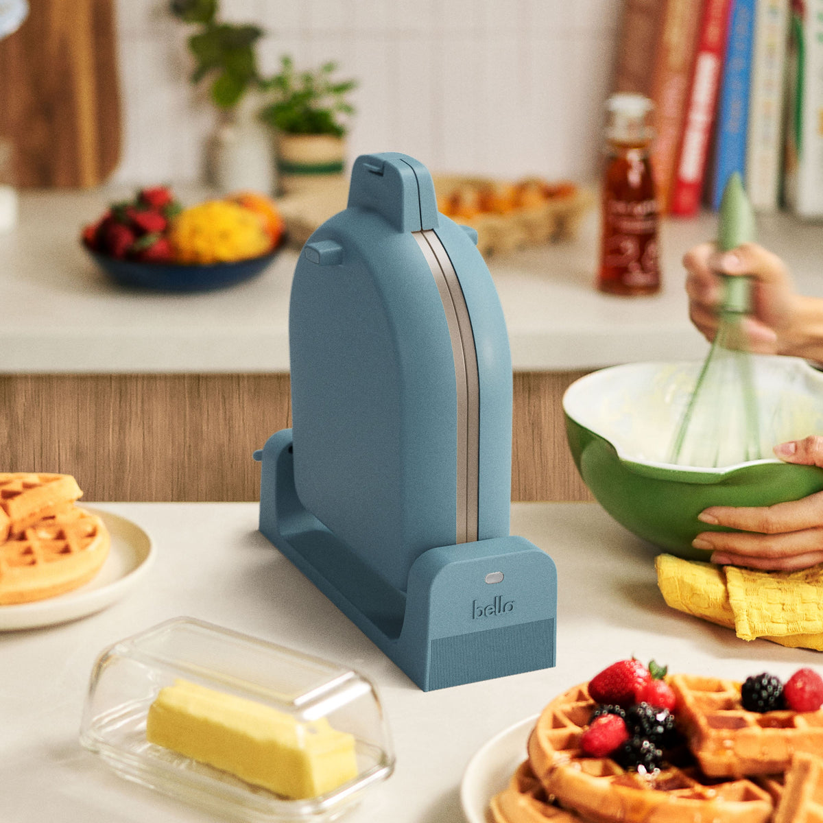 Bella - Fits-anywhere Kitchenware: Flip & Store Belgian Waffle Maker - Surf