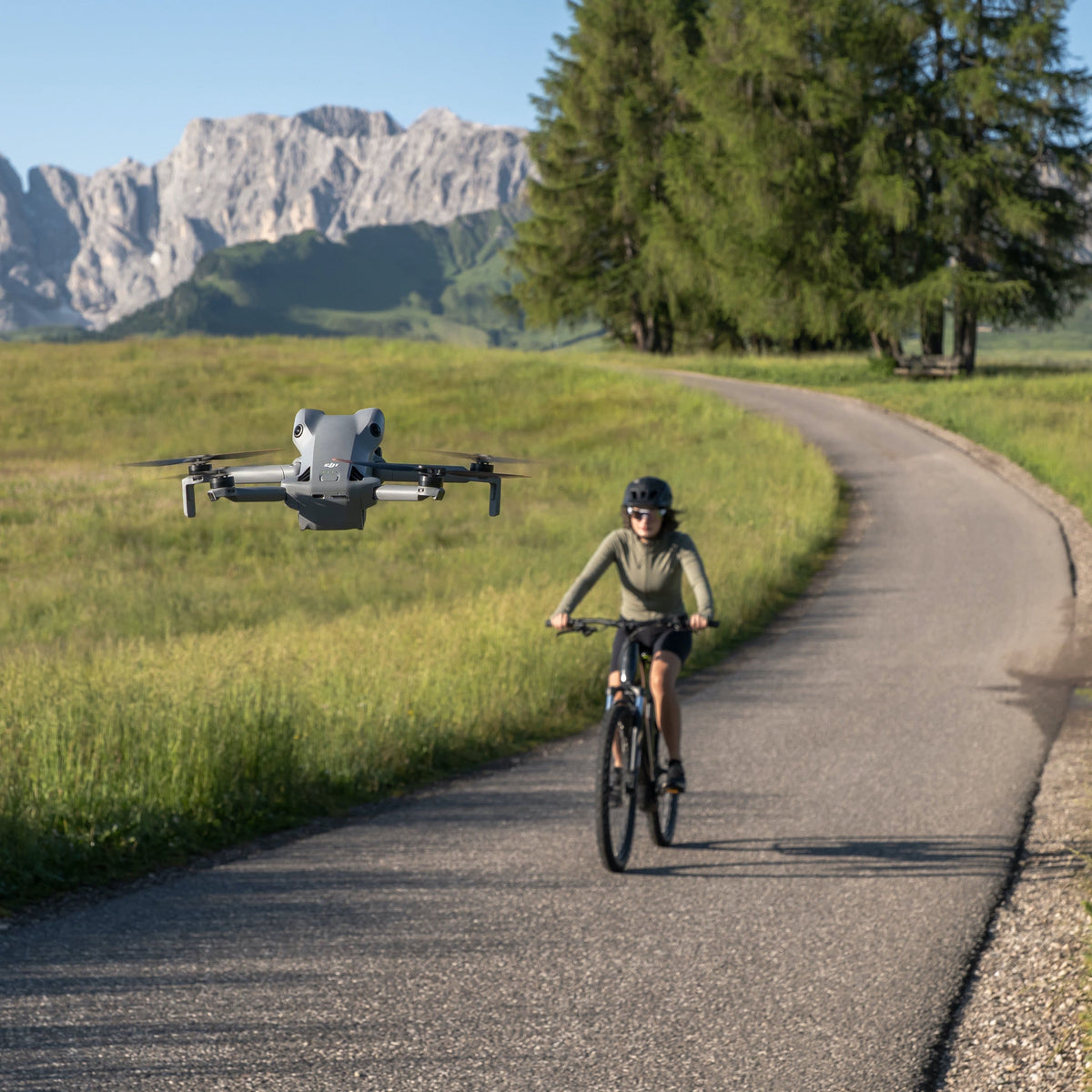 DJI - Mini 5 Pro Fly More Combo Plus (DJI RC2) - Black