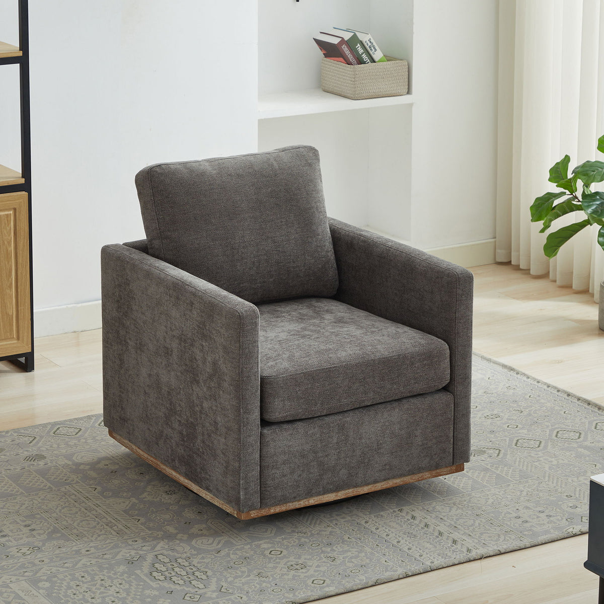 Sillón decorativo giratorio tapizado de forma cuadrada