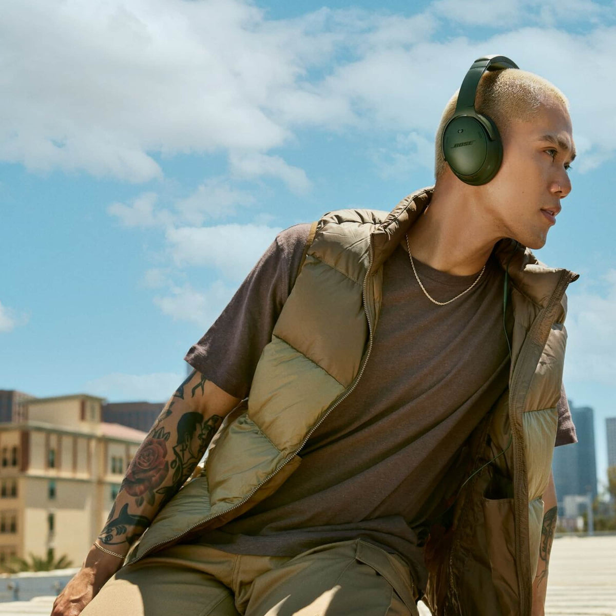 Bose - QuietComfort Wireless Noise Cancelling Over-the-Ear Bluetooth Headphones - Cypress Green