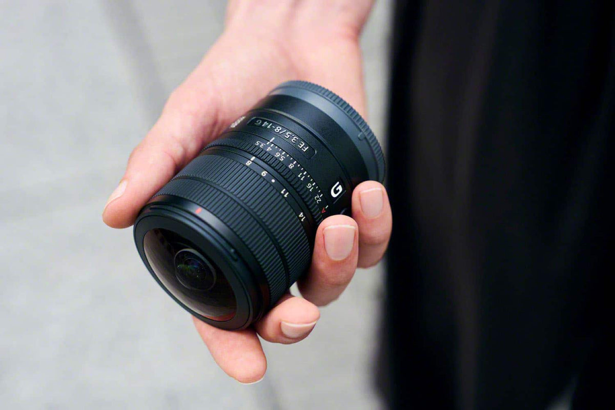 FE 8-14mm F3.5G Fisheye Zoom Lens for Sony DSLR and Mirrorless Cameras - Black