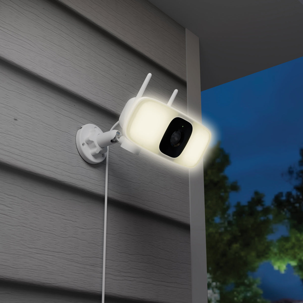 Lorex - Connect 2K Floodlight Wi-Fi Security Camera (with App Controlled Horizontal Pan) - White