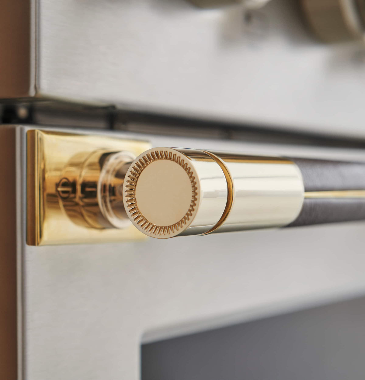 Short Statement Handle for 48" Monogram Pro Ranges - Brass