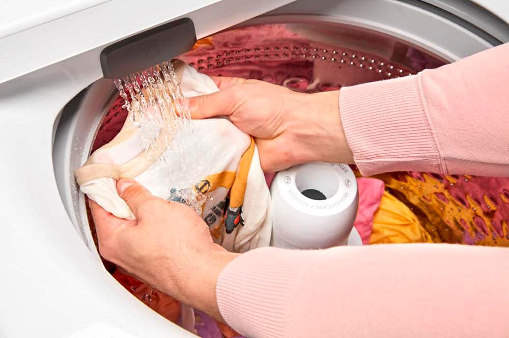 Whirlpool - 4.6 Cu. Ft. Top Load Washer with Built-In Faucet - White