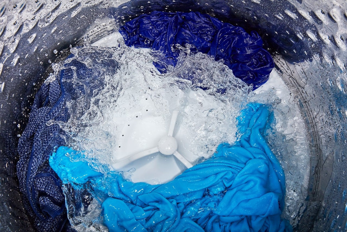 Maytag - 5.3 Cu. Ft. High-Efficiency Smart Top Load Impeller Washer with Extra Power - White