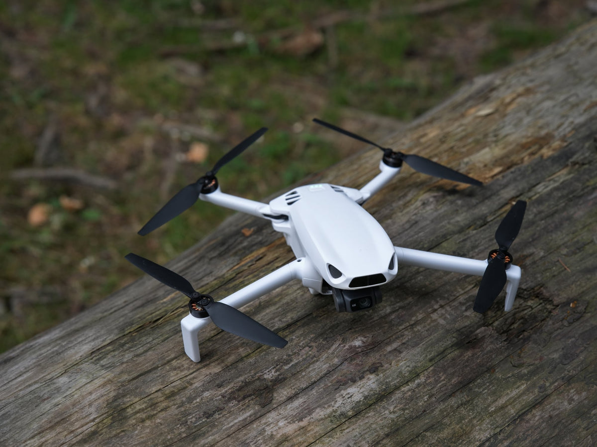 SKYROVER - S1 Fly More Combo 8K Drone with Remote Controller - White