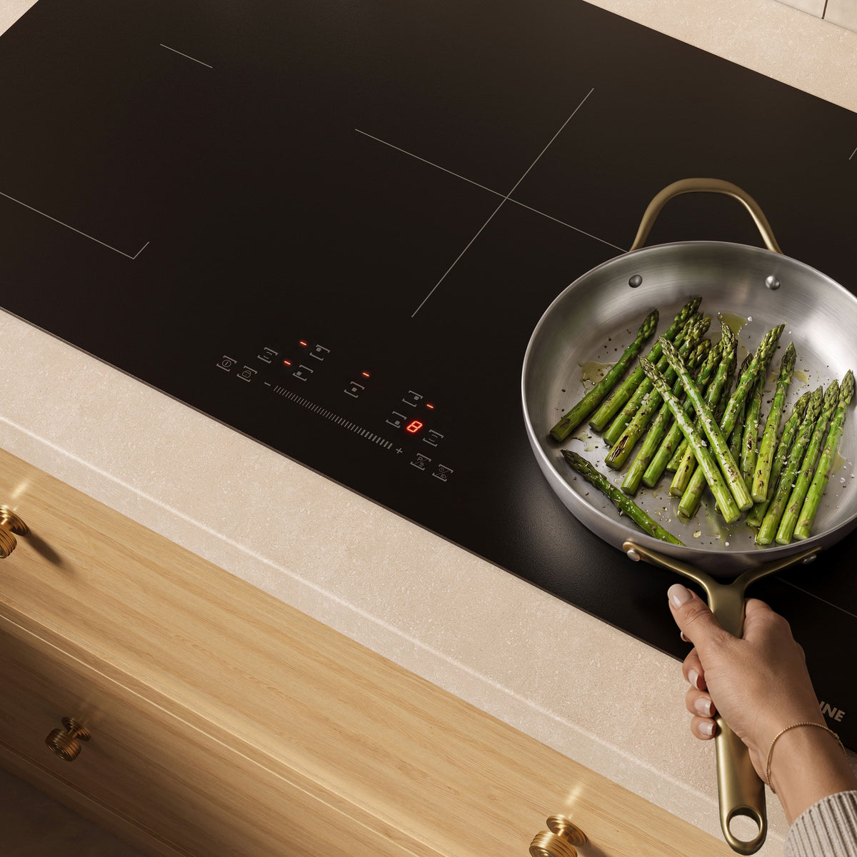 ZLINE - 36 in. Drop-in Induction Cooktop with Anti-Scratch Glass and 5 Elements - Black