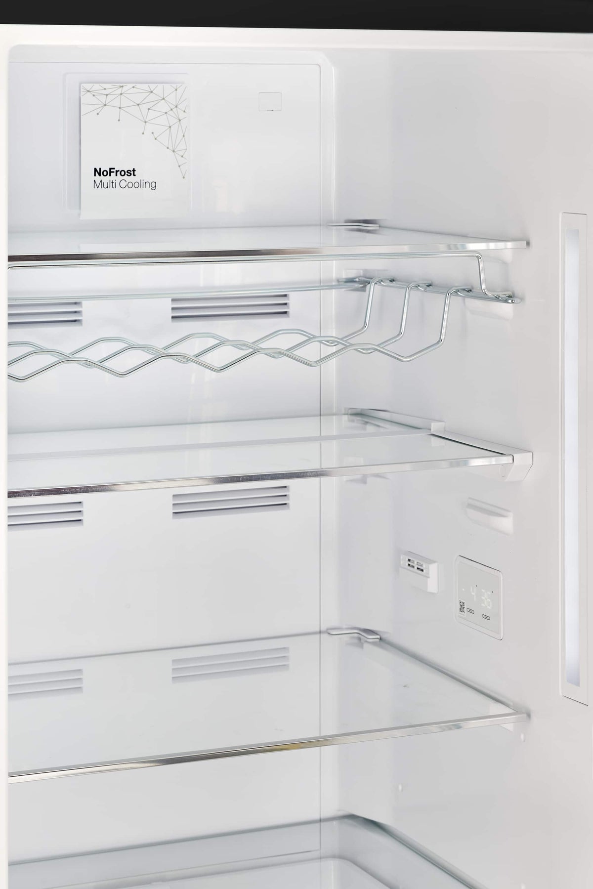 Unique Appliances - 24 in. Wide Classic Retro 23.8 in 11.7 cu. ft. Frost Free Retro Bottom Freezer Refrigerator ENERGY STAR - Matte Black
