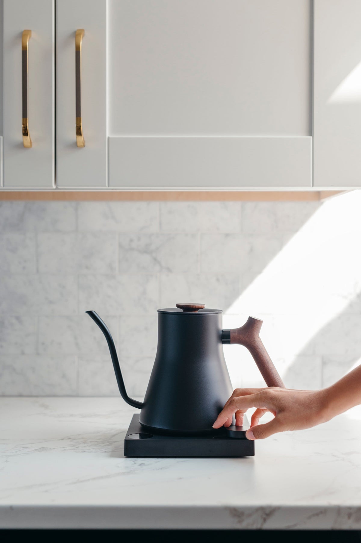 Fellow - Stagg EKG Pro Electric Kettle with Precicse Temperature Control, Quick Heating, Timer & Scheduling, for Coffee & Tea - Matte Black w/ Walnut
