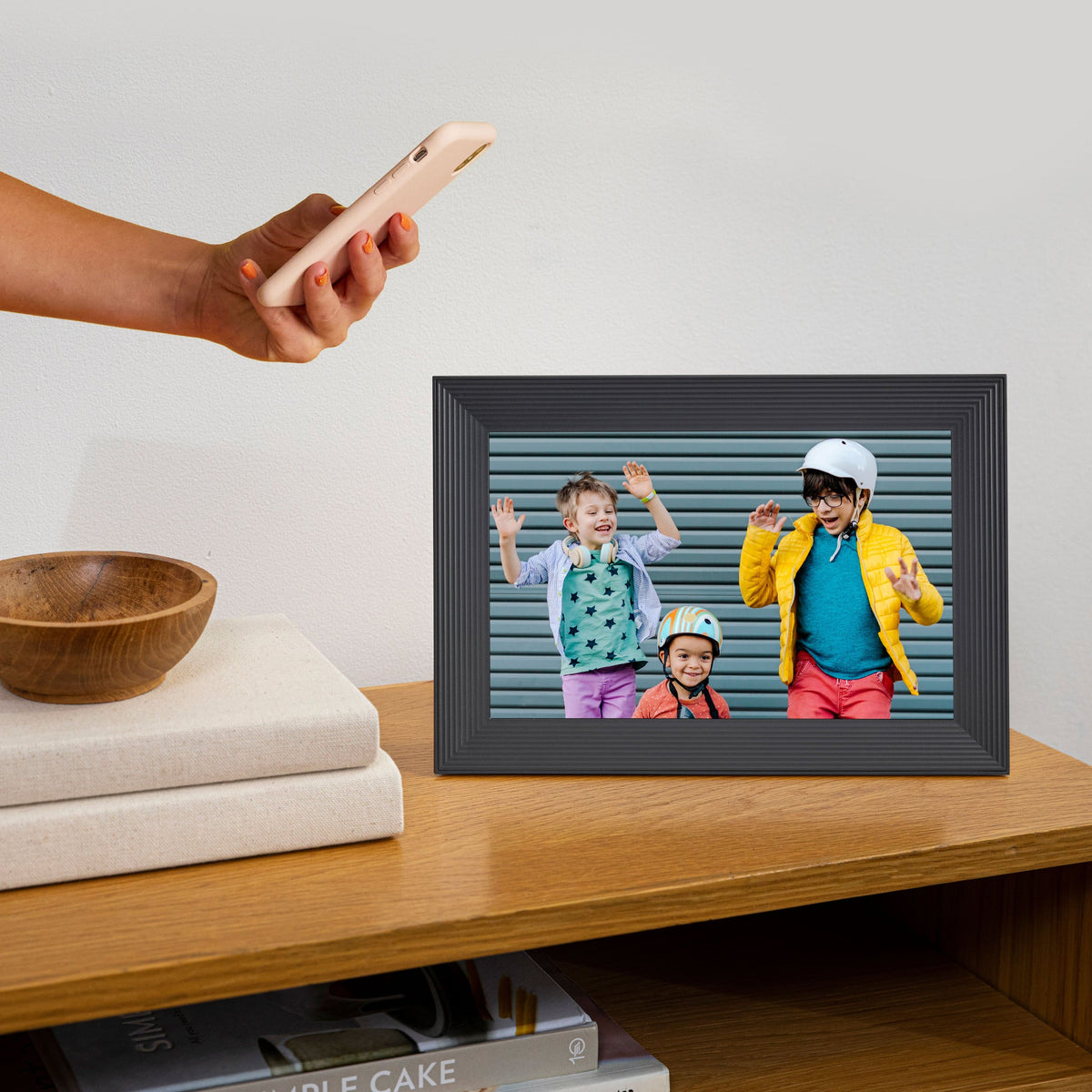 Aura Home - Aura Carver 10" Digital Wifi Photo Frame-Charcoal - Charcoal (Dark)