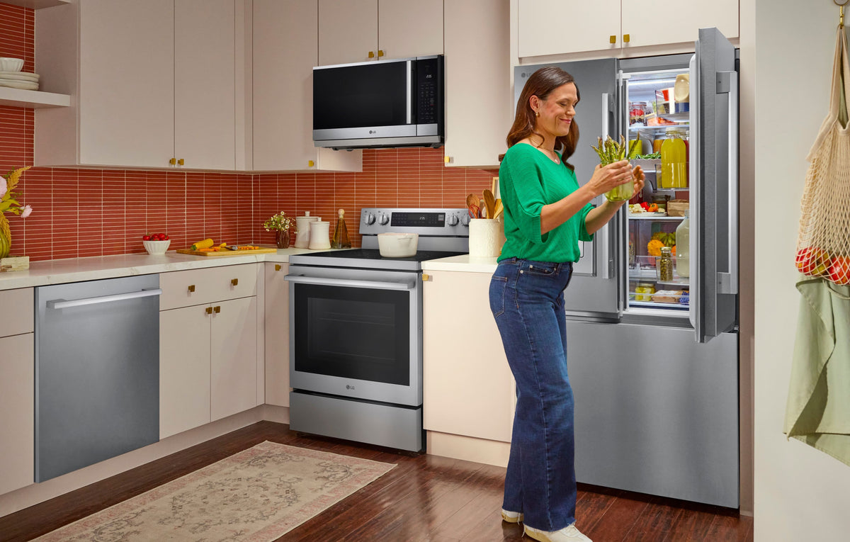 LG - 36-in Counter-Depth MAX 23.7 Cu. Ft. French Door Smart Refrigerator with Zero Clearance - Stainless Steel