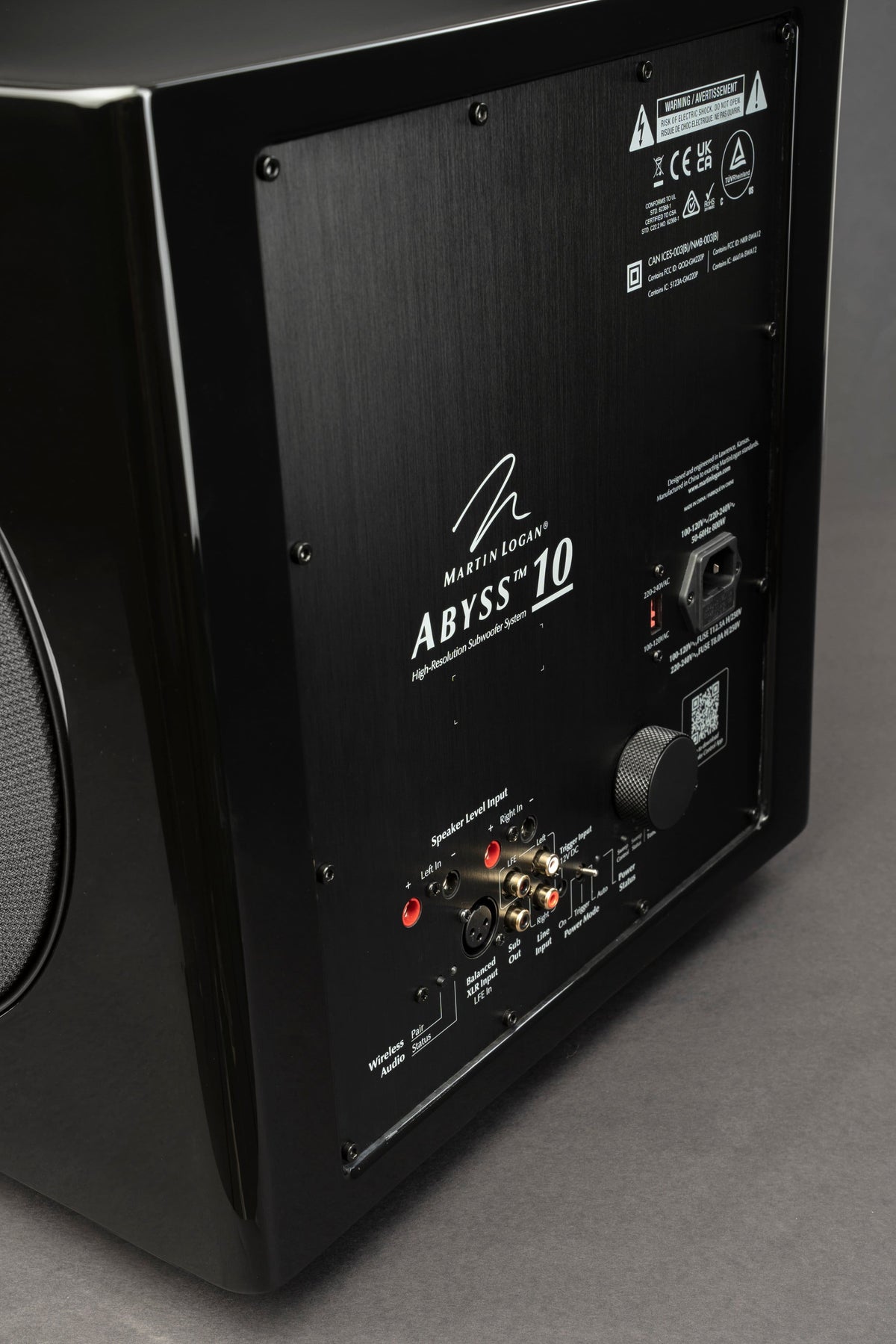 MartinLogan - Abyss 10, 10” Hybrid, Powered Subwoofer, with Magnitude MT-1.6kW Amplifier, Sub Control App, and Wireless Built-In - Gloss Black