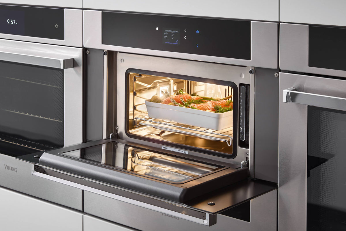 30” Viking RVL Collection 1.4 cu. ft. Built-In Single Electric True Convection Steam Oven - Stainless Steel