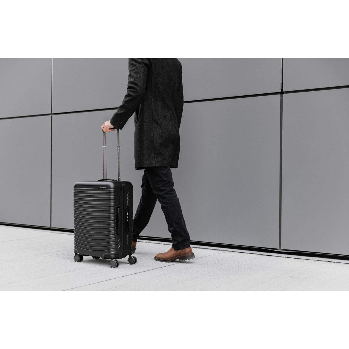 Samsonite - Framelock Max Large Spinner Suitcase - Glacial Silver