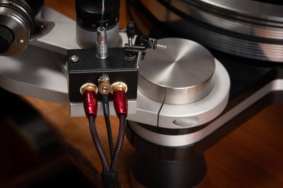 AudioQuest - Red River RCA > RCA 6.6' Analog Audio Interconnect Cable - Red on Black