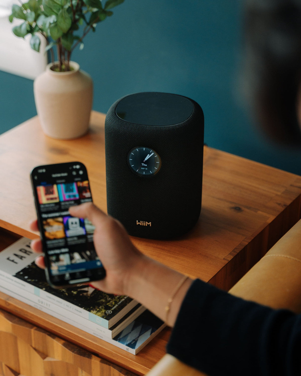 WiiM - Sound Smart Speaker w/ 1.8″ Touch Display, Hi‑Res 24‑bit/192 kHz, AI RoomFit - Black