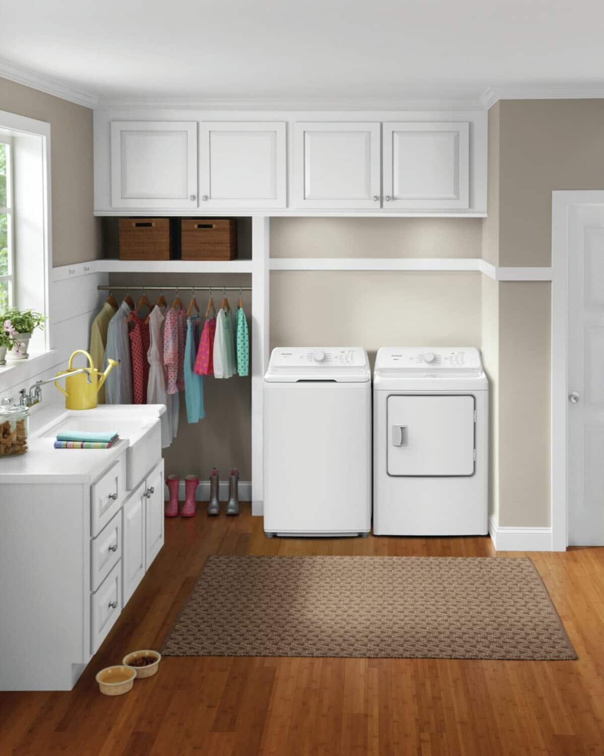 Frigidaire - 7 Cu. Ft. Gas Dryer with 8 Dry Cycles - White