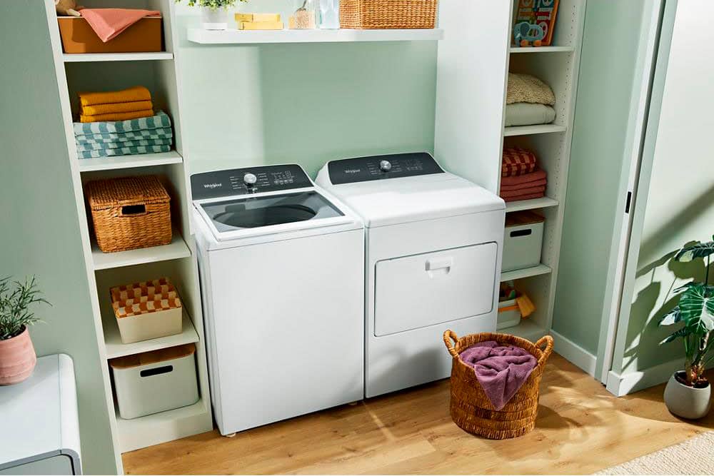 Whirlpool - 4.6 Cu. Ft. Top Load Washer with Built-In Faucet - White