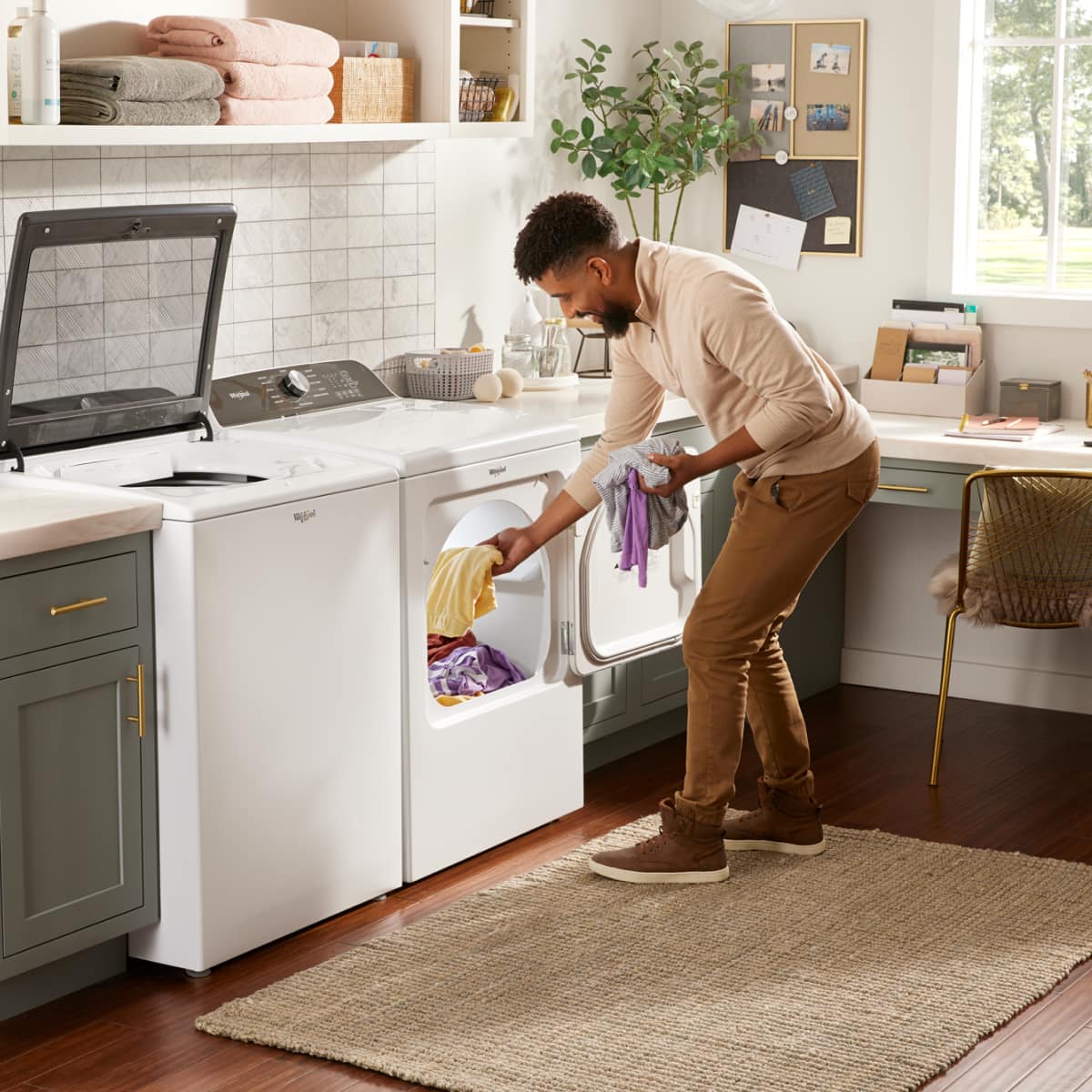 7.0 Cu. Ft. Whirlpool Gas Dryer with Moisture Sensor - White