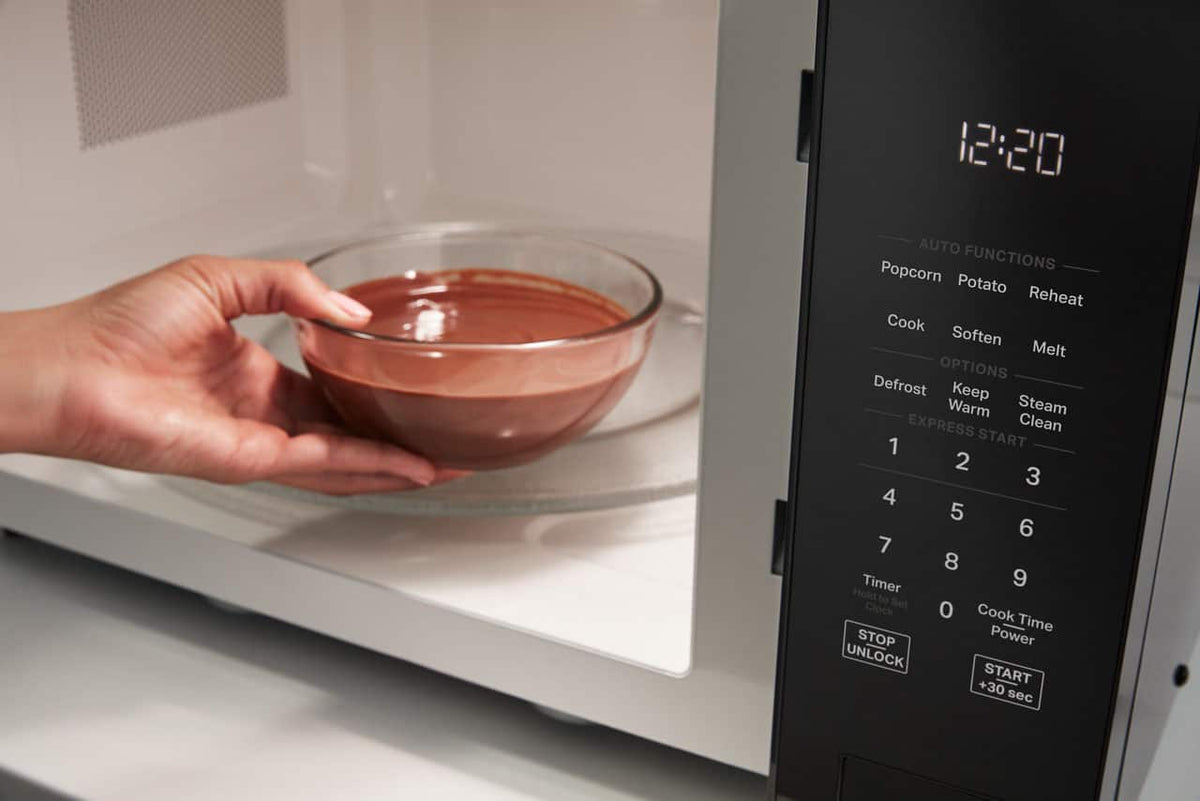 Whirlpool - 1.6 Cu. Ft.Countertop Microwave with Sensor Cooking - Stainless Steel